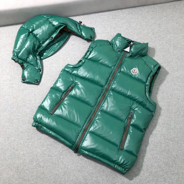 Buy Replica Moncler Lacet Gilet Lacquered Hooded Down Vest In Green ...